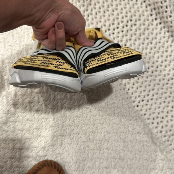 NEW ADIDAS FIORUCCI SANDALS UNISEX SIZE 5 - Picture 6 of 7